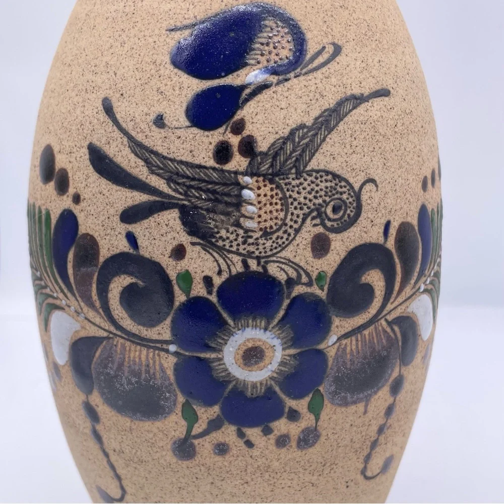Mexican folk art tonala pottery vase, signed hand painted sandstone